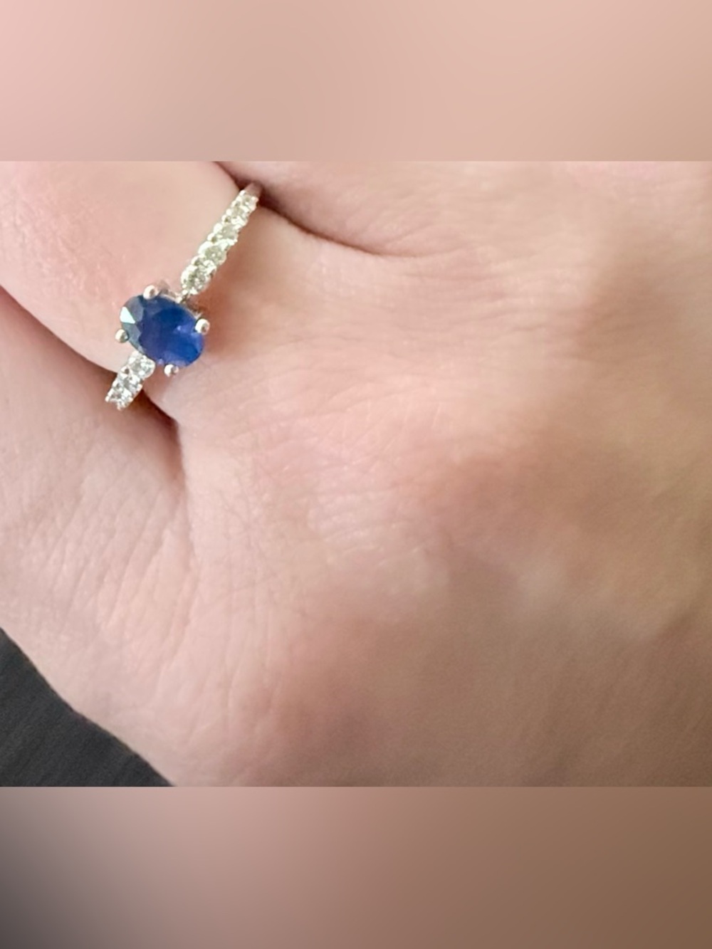 Blue Sapphire and diamonds 18k gold Ring
